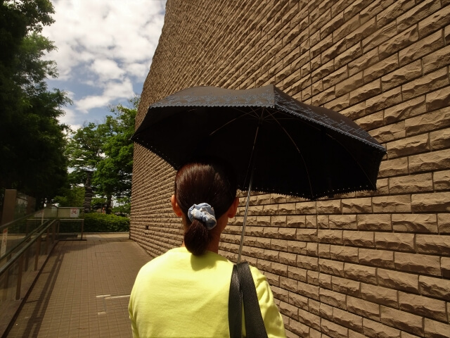 日傘を活用しよう